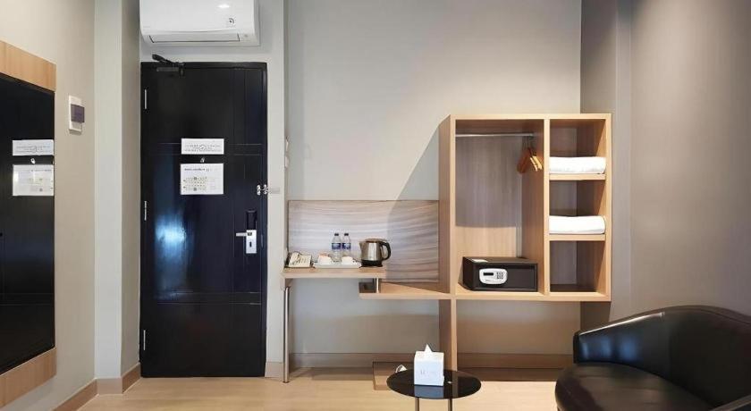 U Stay Hotel Mangga Besar Τζακάρτα Εξωτερικό φωτογραφία